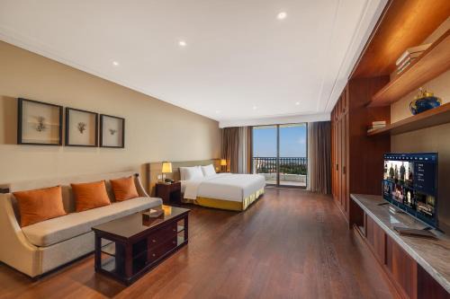 Huangdao Hotel | Qingdao Impression Hotel Golden Beach Beer City Branch