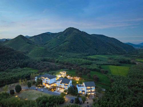 Moganshan Hotel | Qiyun·Anji Chashan Yelu Hot Spring Homestay