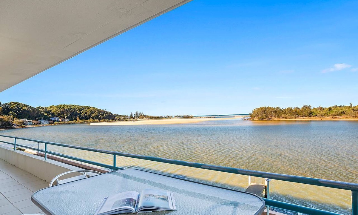 Nambucca Heads Apartment | Quayside -Bring the boat, tie it up at your own private jetty.