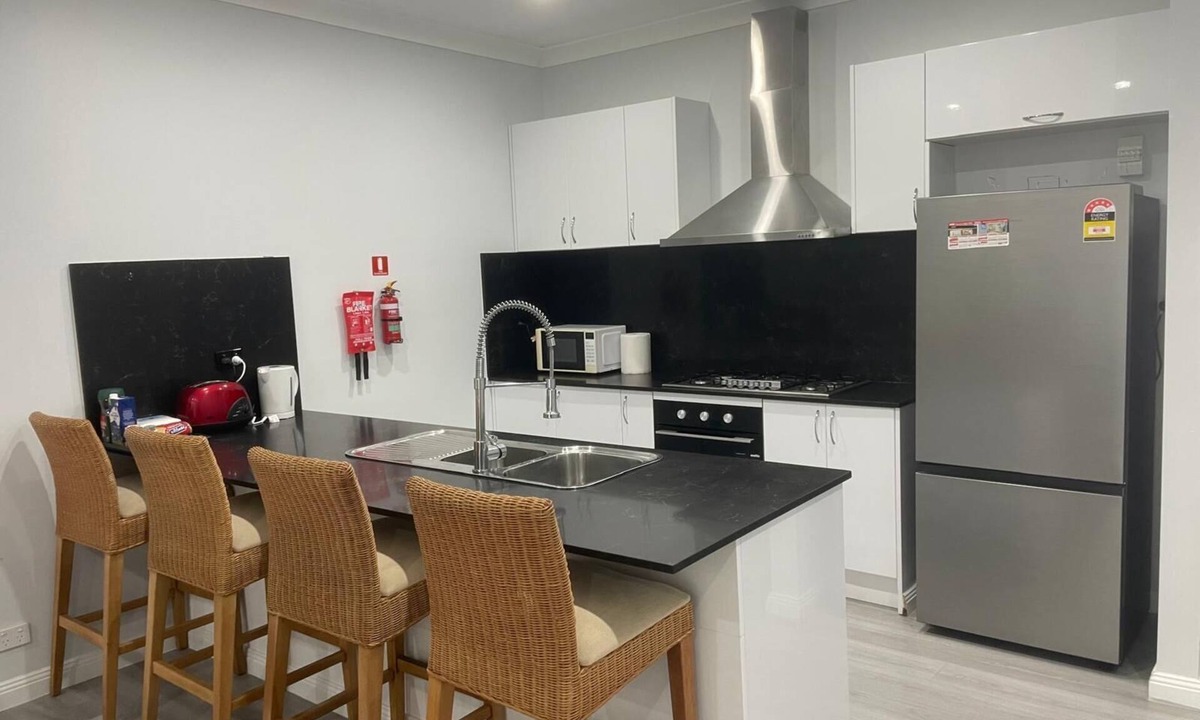 Mount Druitt House | Quiet Spacious Family House