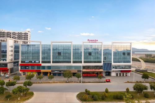 Sihui Hotel | Ramada by Wyndham Zhaoqing Dawang