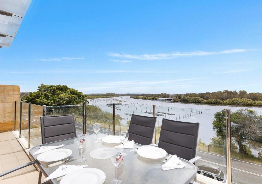 Forster Apartment | Regatta 13