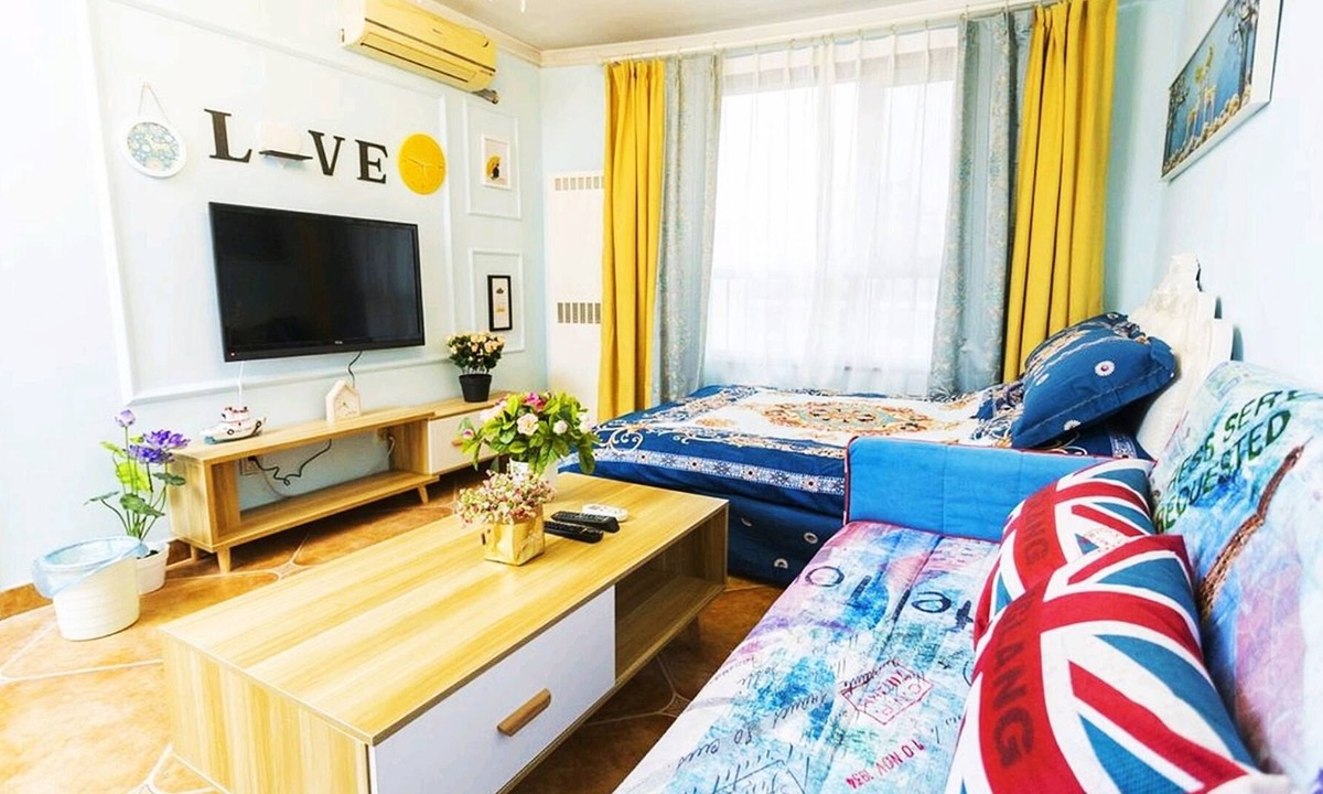 Downtown Beijing Apartment | Relaxer Bright Downtown
