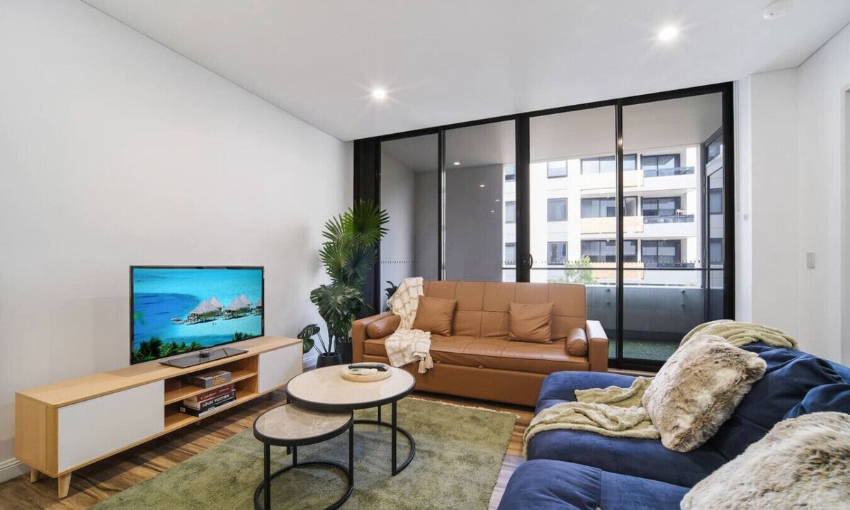 Rosebery Apartment | Resort-Style 2BR Escape Pool, Gym, Sauna, Parking