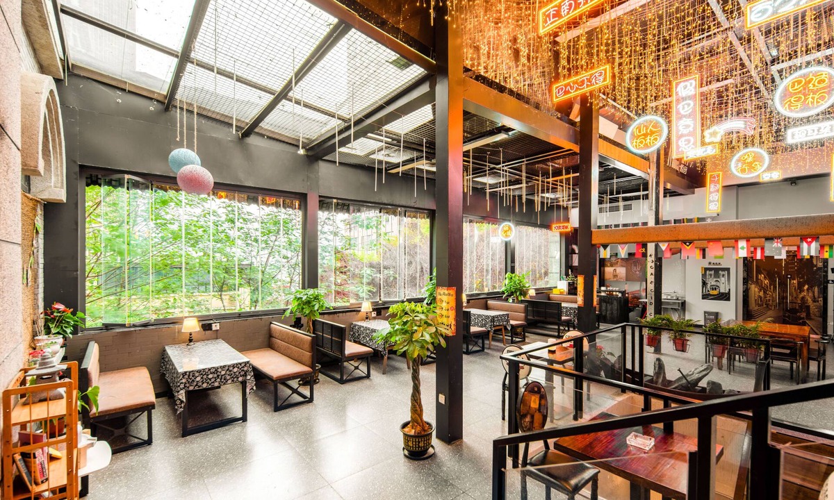 Yuzhong Hostel | riverside youth hostel