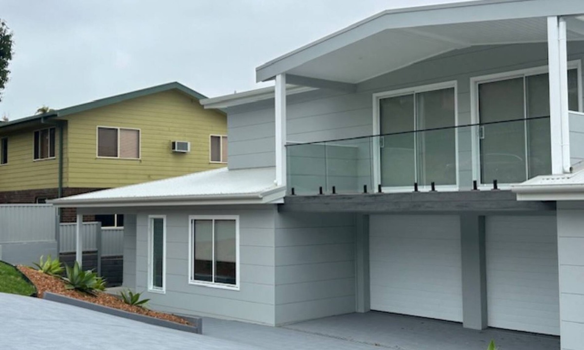 Tuross Head House | Riviera Retreat –Sleeps 9, Spectacular Ocean Views, Boat Ramp & beach close