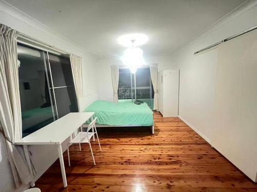 Epping House | Room 82