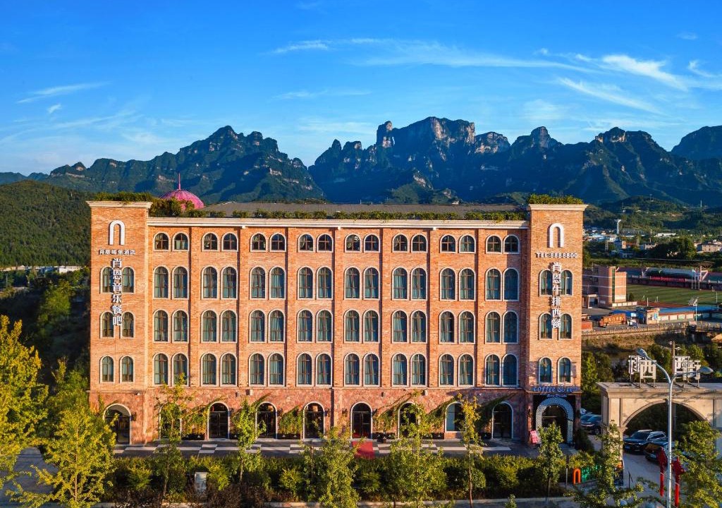 Yongding Hotel | ROY Sean Castle Resort Inn-Zhangjiajie Tianmenshan Cableway Branch
