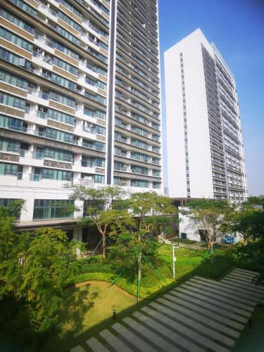 Shajing Apartment | Royal Executive Apartment, Shenzhen World Exhibition & Convention Center, Nearby Shenzhen World North Metro St ation