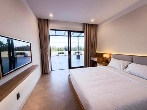 Mong Cai Hotel | Sơn Trà 668