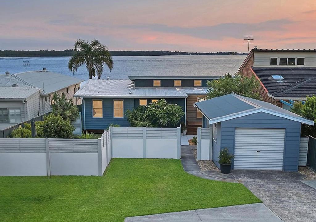 Budgewoi House | Scenic Shores
