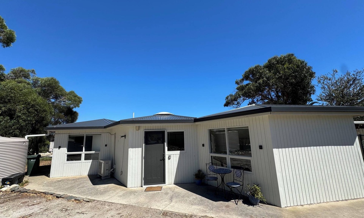 Baudin Beach House | Sea Space; a whimsical 3-bedroom retreat nestled in the charming Baudin Beach.