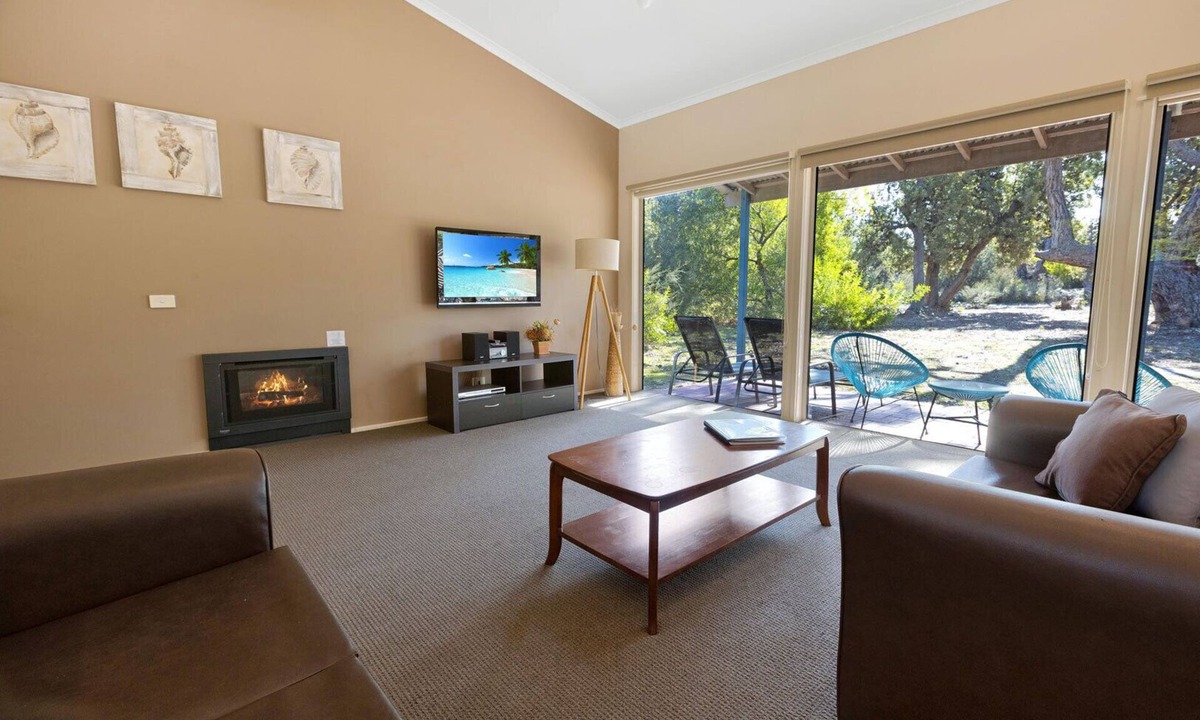 Forge Creek House | Seabird - Waterfront Retreat: Secluded lodges perfect for nature lovers