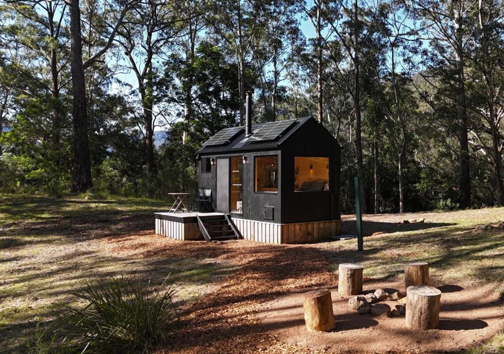 Barrengarry House | Secluded Off-Grid Cabin Deep in Nature - Gaia