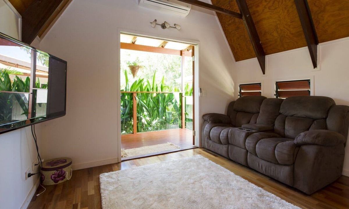 Nelly Bay Apartment | Serene Place