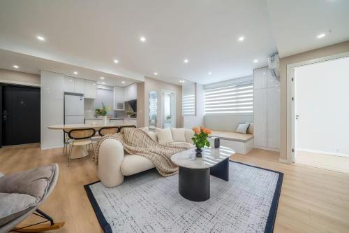 Hong Kou Apartment | Shanghai Hills&Nordic Nest Metro Haven near Metro Line 10&8
