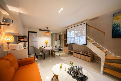Putuo Apartment | Shanghai Hills & Wanye Spacious Family Suites close to line 13
