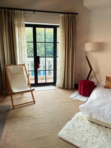 Huaihai Road Commercial Area House | Shanghai Historical Forest Cabin loft With Balcony at second floor near middle Huaihai road
