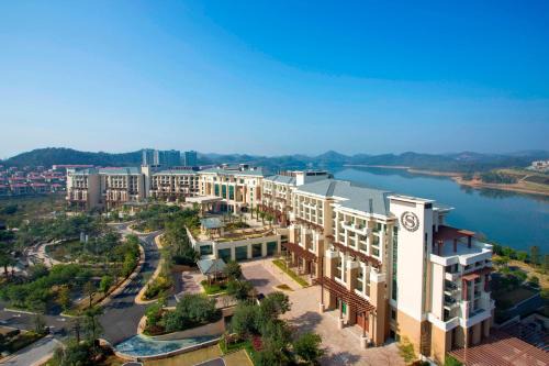 Huizhou Hotel | Sheraton Huizhou Bailuhu