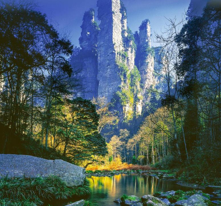 Yongding Hotel | SHI MAN Hotel-Best Location for Tianmen Mount,Free pick up service, Free welcome tea,Free Breakfast ,Itineary Plan& Purchase Tickets, Free luggage storage,Smart Hotel