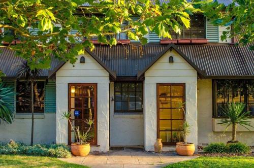 Yallingup Hotel | Sienna Lodge