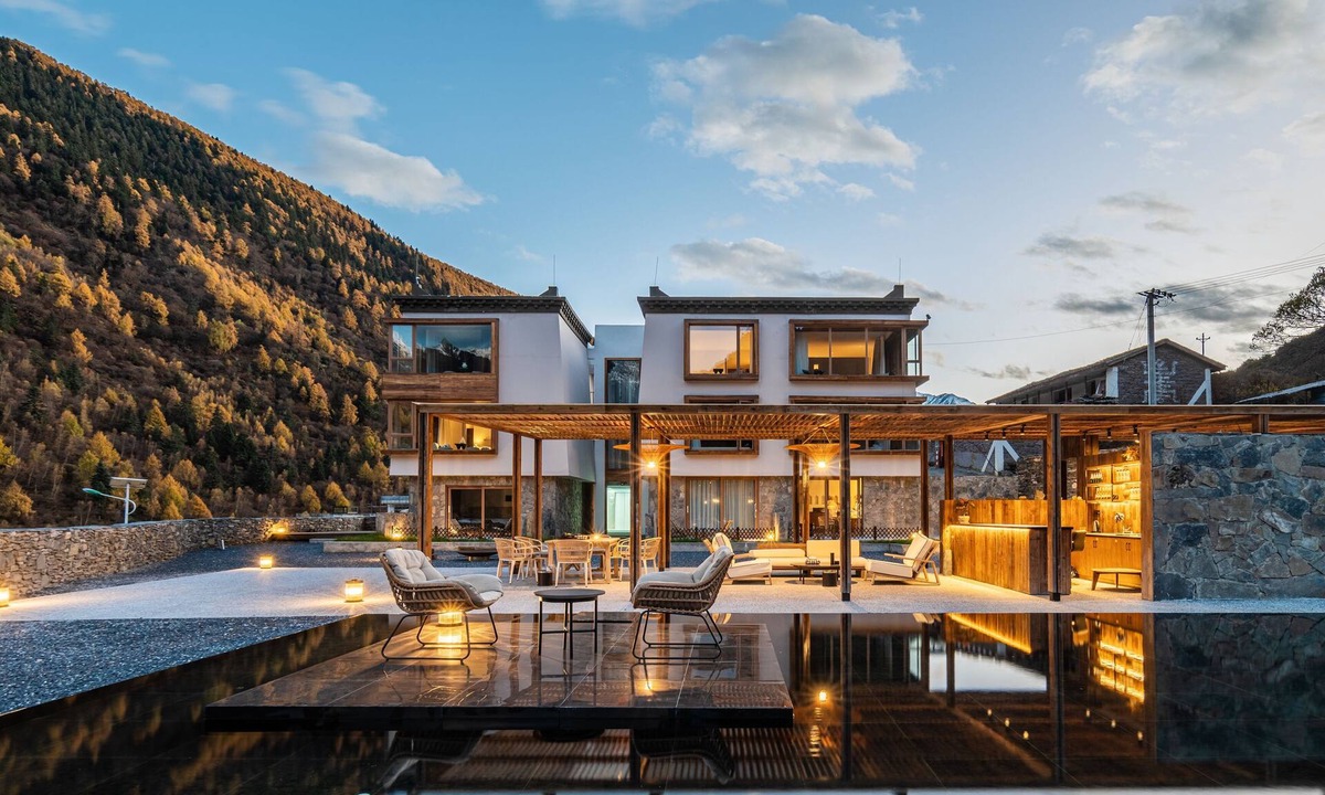 Wenchuan Hotel | Siguniang Mountain Wind-Waiting Homestay