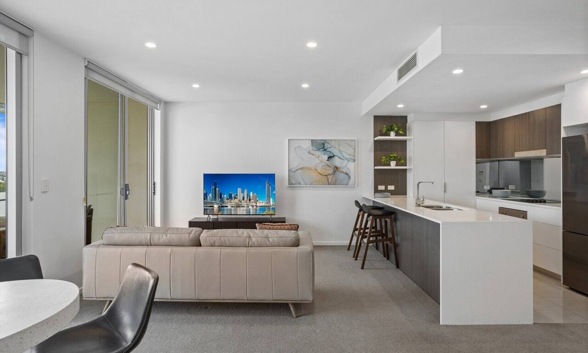 New Farm Apartment | Sleek 2-Bed with Balcony and Communal BBQ Area
