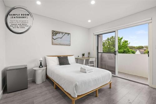 Revesby House | Sleek & Comfortable Double Room at Revesby with Shared Amenities