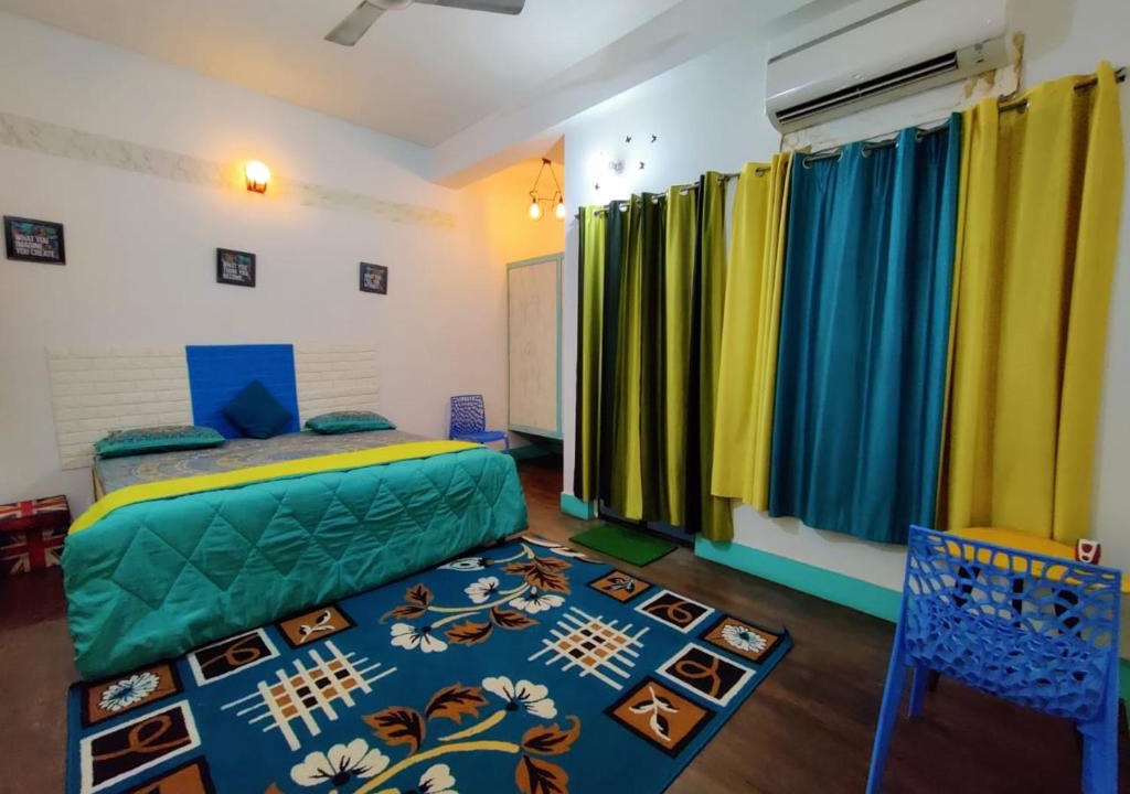 Varanasi Apartment | SMART HOME - Exceptional & Convenient STAY!