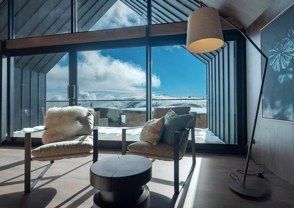 Hotham Heights Apartment | Snow Gum