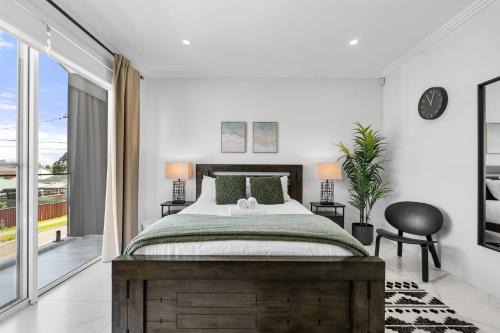 Lidcombe House | Spacious Lidcombe Lux mins to Sydney Olympic Park