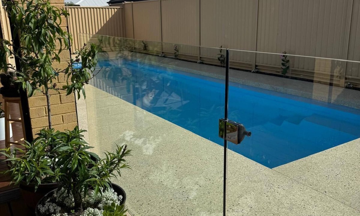 Southern River Villa | Spacious Modern Home – Warm Pool and spa, perfect for family and small group,