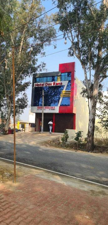 Sardhana Hotel | SPOT ON Hotel Dev Rana