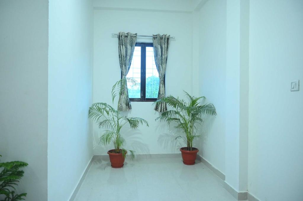 Varanasi Hotel | SPOT ON Swagat Sarowar