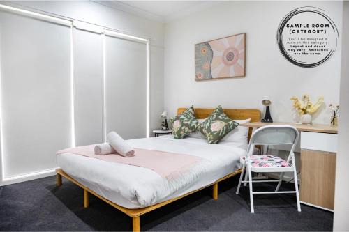 Gregory Hills House | Standard Queen Room in Gregory Hills - Quaint Spot - Shared Bathroom