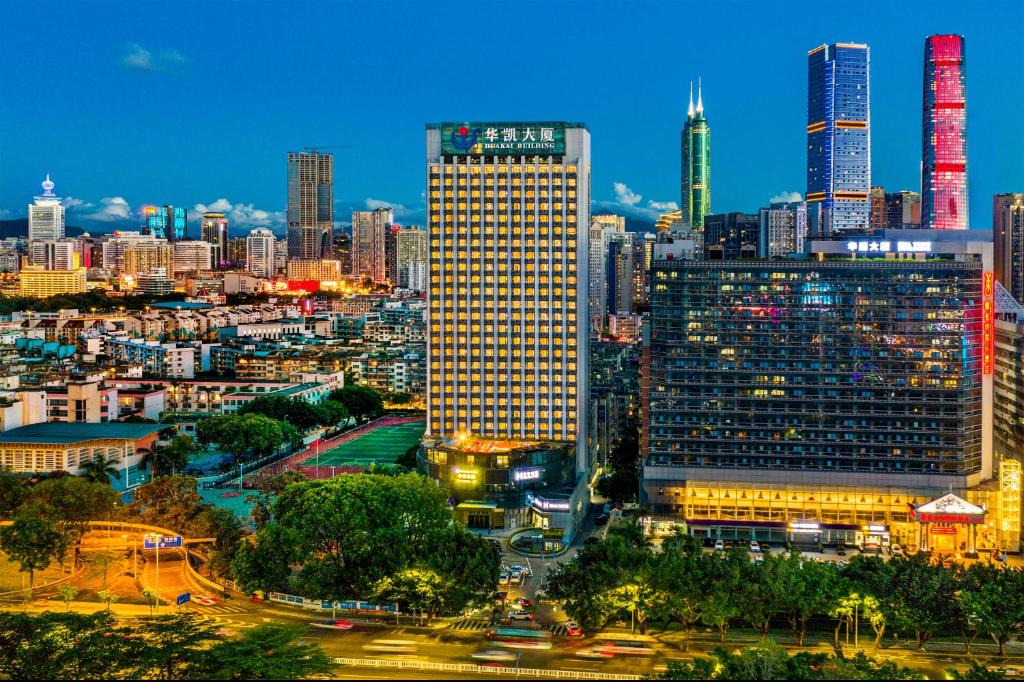 Luohu Hotel | Starlit sky Hotel Shenzhen Luohu Baoneng Center Branch