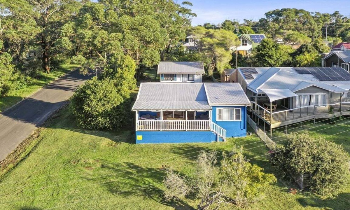 Bendalong House | Sting Ray Bay - Close to the beach