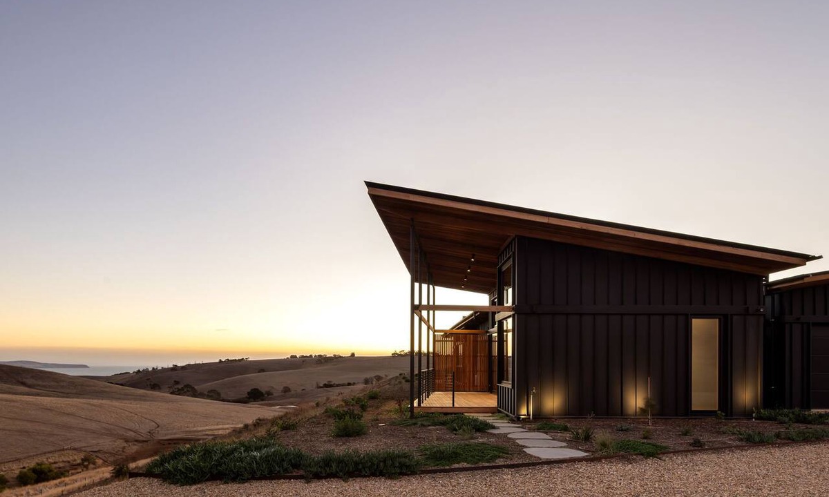Carrickalinga Apartment | Studio on Forktree – Modern Coastal Retreat