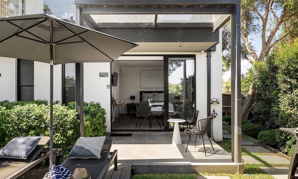 Mount Martha Apartment | Studio One | Single Level Luxe Retreat Opp Beach