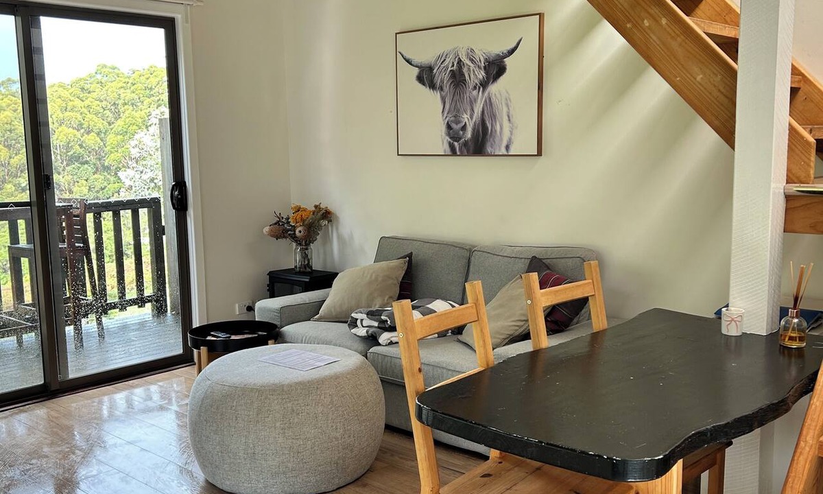 Ocean Beach Apartment | Studio treehouse - Turicum Chalets @ Monkey Rock Winery