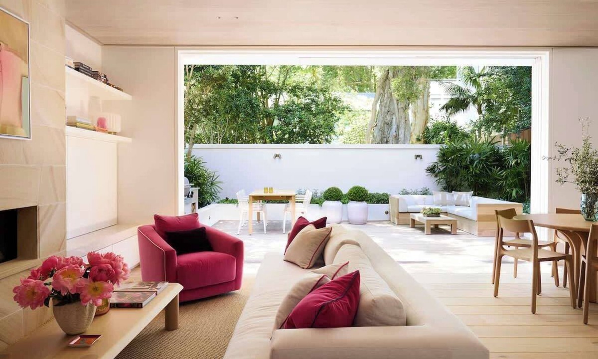 Woollahra Apartment | Stunning 'Spicer St Cottage' with Outdoor Terrace
