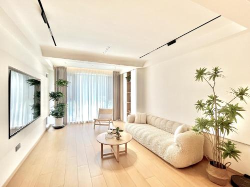 Yongding Apartment | Stylish 3 RMs city APT, with laundry sets, Easy to go main locations