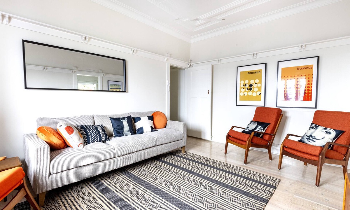 Bondi Beach Apartment | Stylish Bondi Beach pad moments from sand & surf