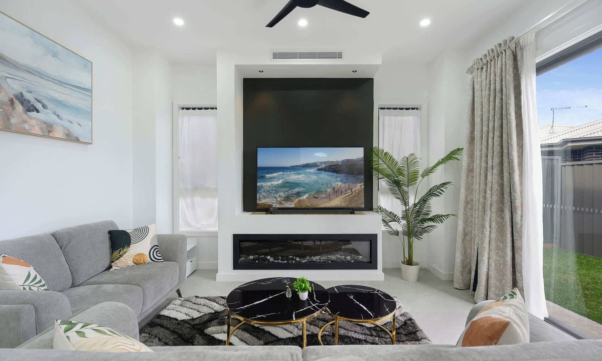 Marsden Park House | Stylish Marsden Park Stay Near Schofields & Rouse Hill