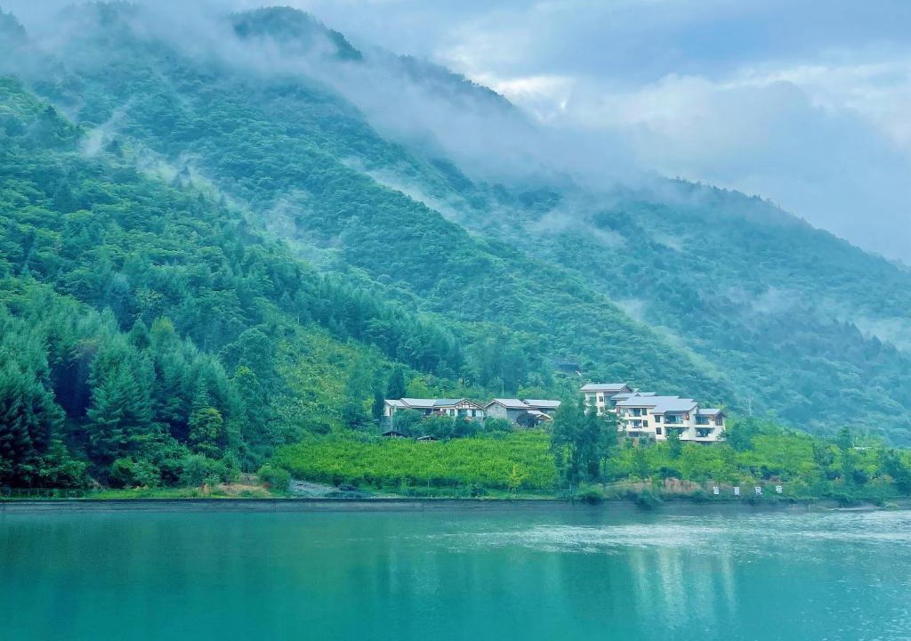 Wenchuan Hotel | Summergarden Hotel