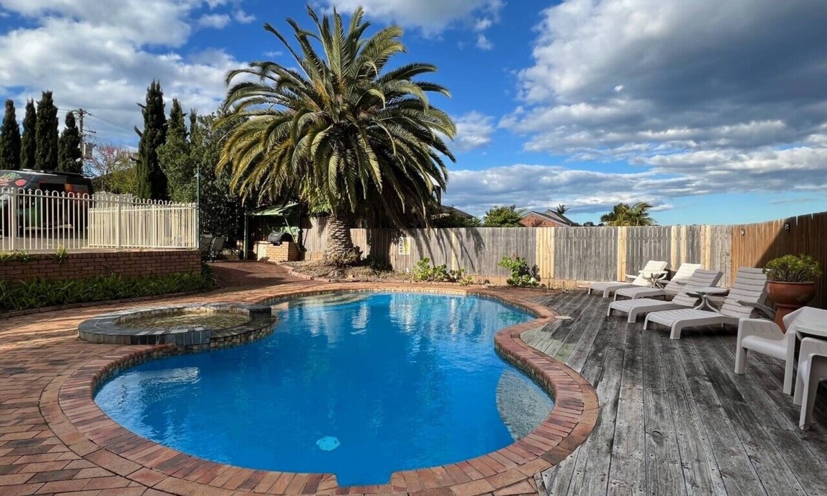 Merimbula Hotel | Summerhill Motor Inn