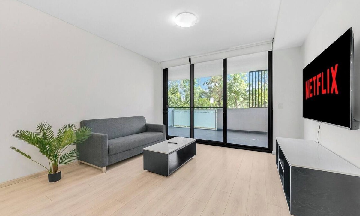Rouse Hill Apartment | Sunny 2 Bedroom Apt with Parking in Rouse Hill