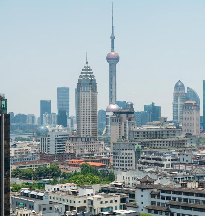 Huangpu Apartment | Sunny Abode-Bund view apartment 300m from Yu Garden Modern luxury 3-bedroom, 2-bathroom residence