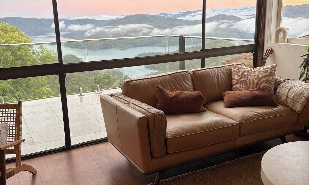 Lower Beechmont House | Surrounded by nature with panoramic mountain views