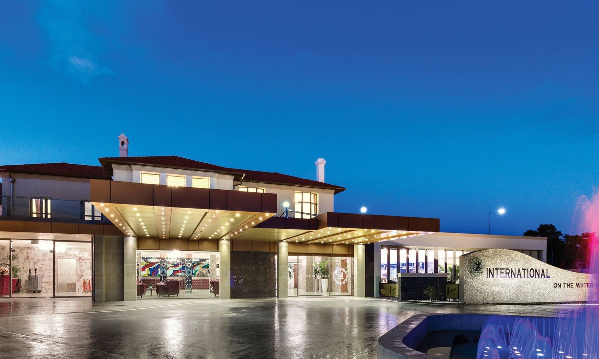 Ascot Hotel | Swan River Hotel